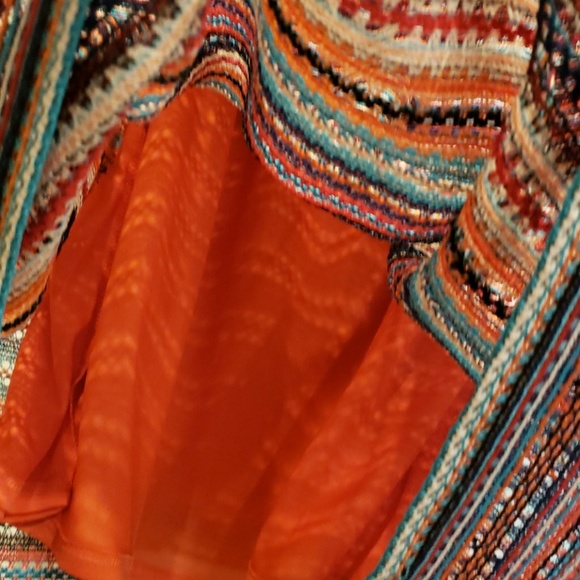 Crochet off shoulder multi blouse 2x unique! - Picture 3 of 4